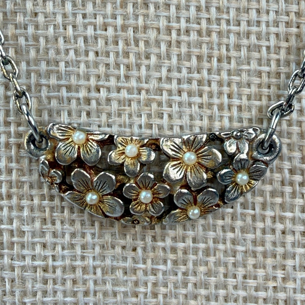 Marcy Feld Premier Floral Faux Pearl Curved Pendant Necklace Silver Gold Tone